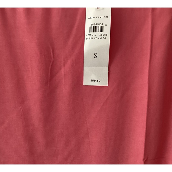 Never Worn Ann Taylor Sleeveless Blouse - Picture 2 of 3